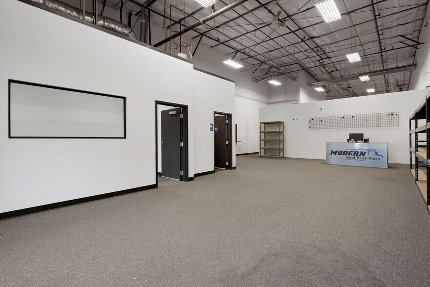 More Photos Of 4063 E. Calloway Court, Stockton Showroom For Lease