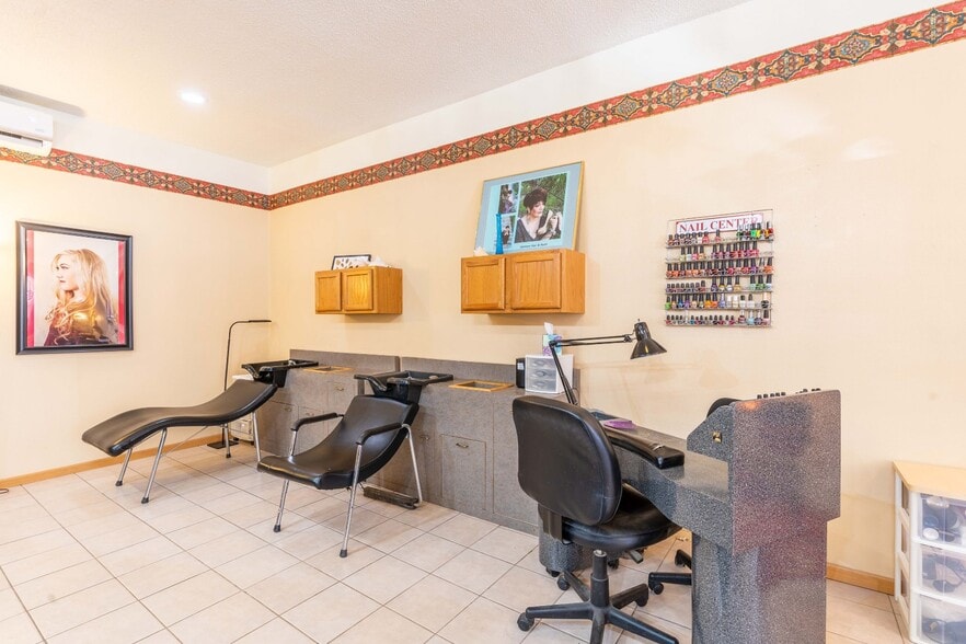 More Photos Of 140 S Chicago St, Hot Springs Storefront Retail Residential For Sale