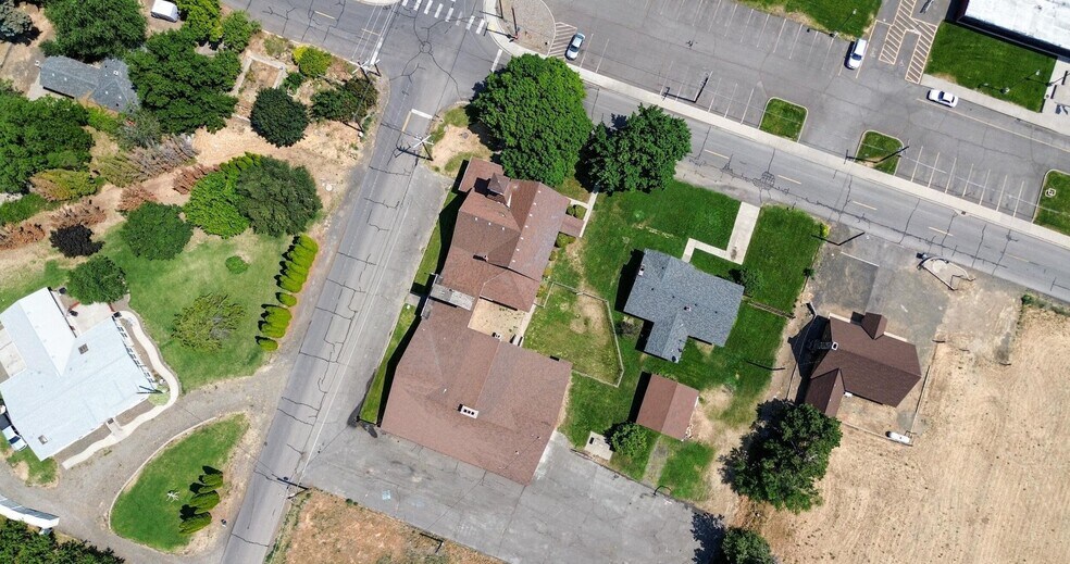 More Photos Of 720 Franklin Rd, Tieton Religious Facility For Sale