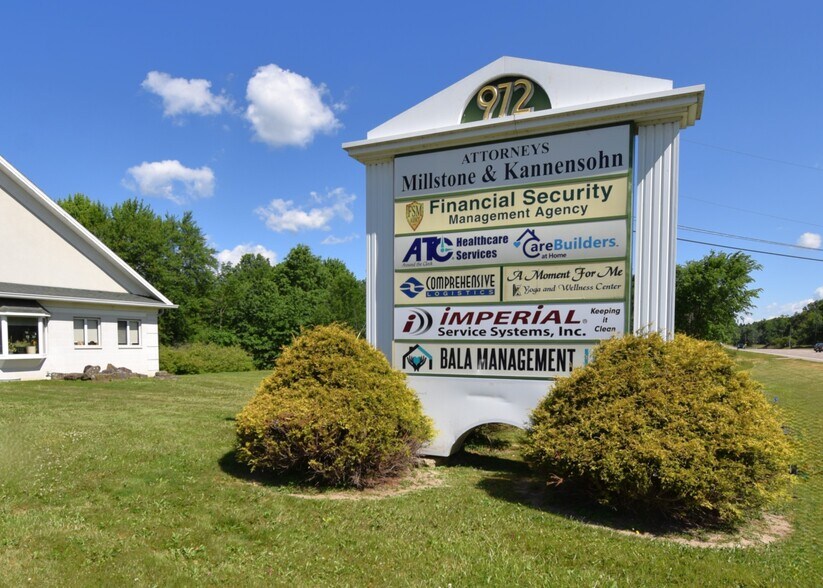 More Photos Of 972 Youngstown Kingsville Rd, Vienna Office For Sale