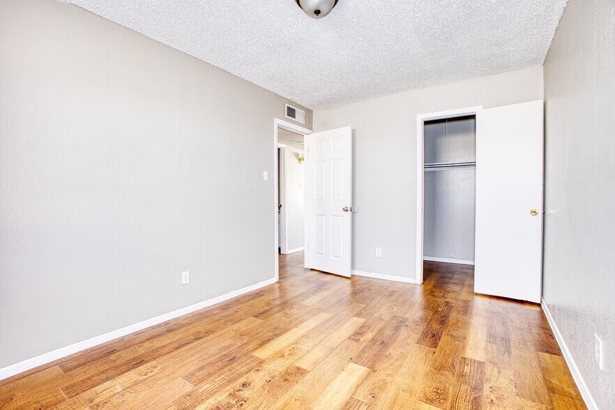 More Photos Of 4930 Hercules Ave, El Paso Apartments For Sale