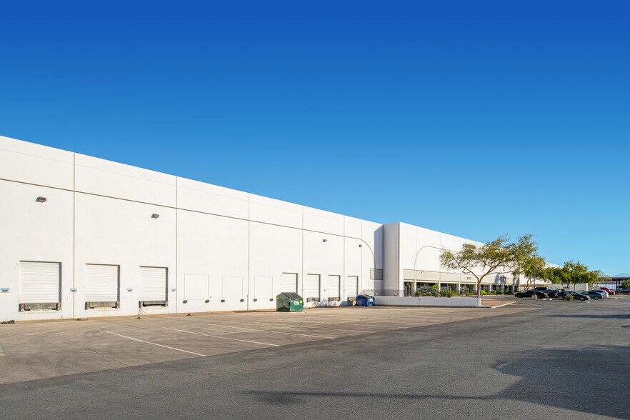 More Photos Of 9704 W Roosevelt St, Tolleson Distribution For Lease