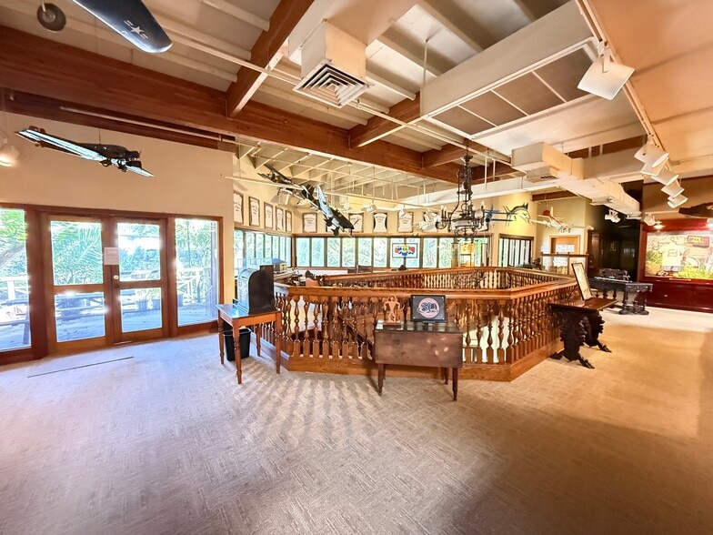 More Photos Of 99-969 Iwaena St, Aiea Freestanding For Sale