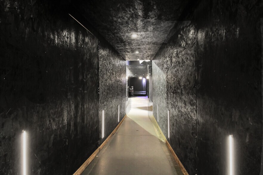 More Photos Of 7716 N Main St, Jonesboro Freestanding For Sale