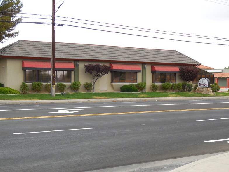 More Photos Of 1501 N Norma St, Ridgecrest Restaurant For Lease
