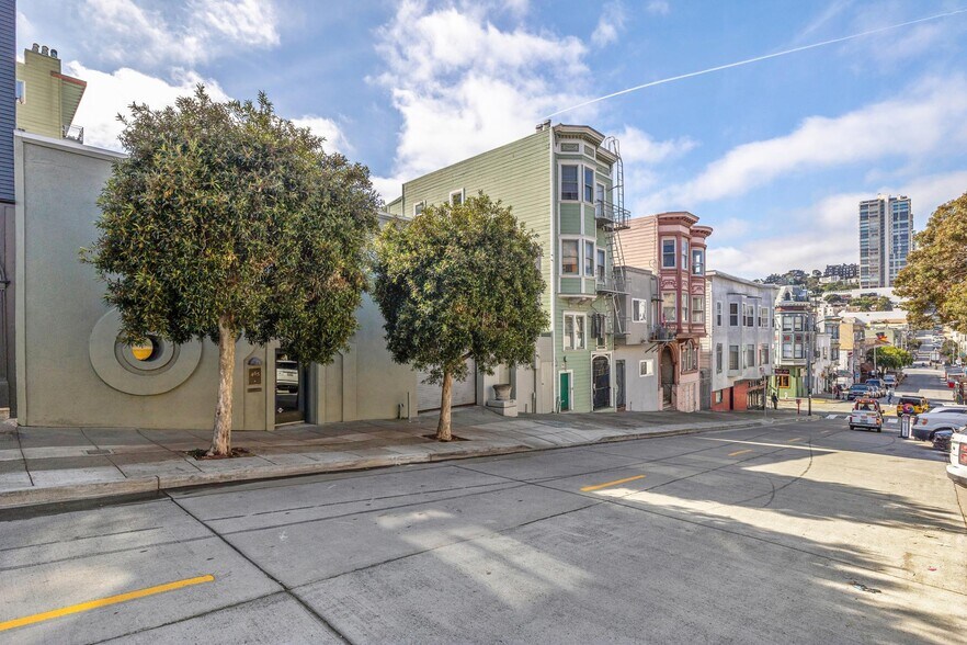 More Photos Of 465 Green St, San Francisco Storefront Retail Residential For Sale