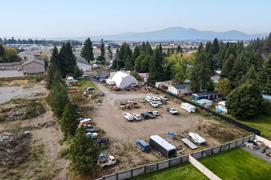 More Photos Of 11370 N Government Way, Hayden General Retail For Sale