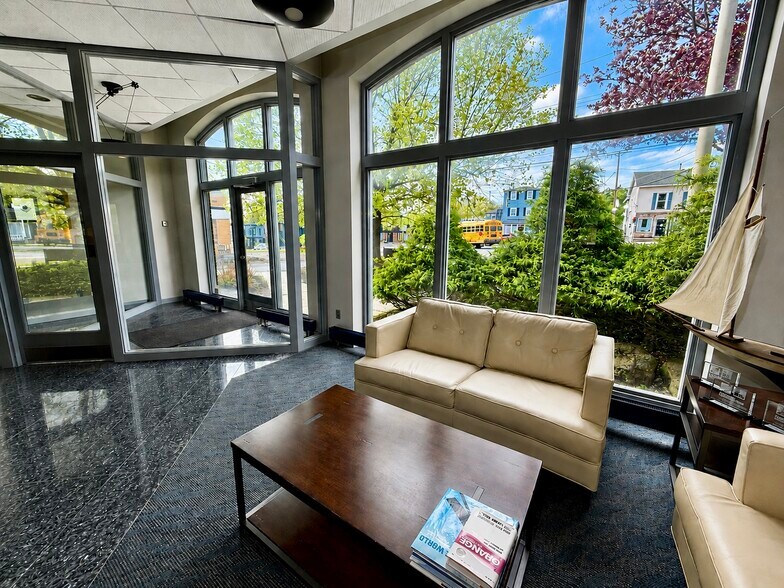 More Photos Of 102 Washington St, Manlius Office For Sale