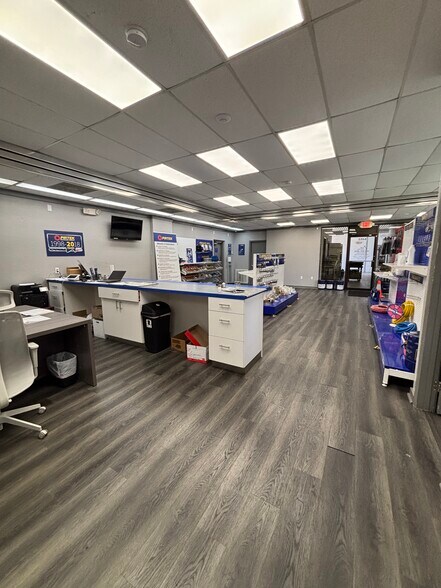 More Photos Of 6450-6464 NW 77th Ct, Miami Industrial For Lease