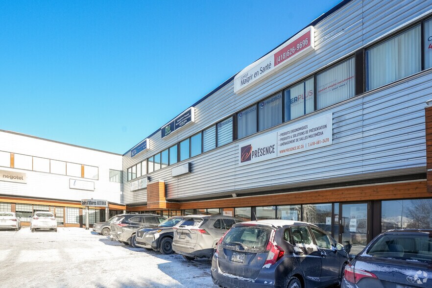 More Photos Of 4600 Boul Henri-Bourassa, Québec Office For Lease