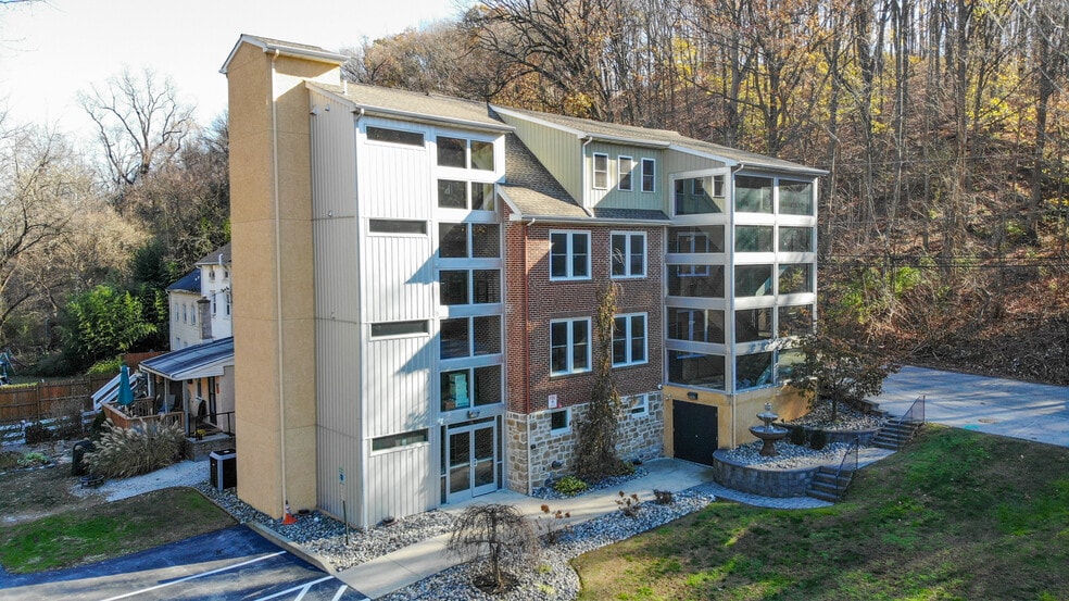 Primary Photo Of 14 Balligomingo Rd, Conshohocken Unknown For Sale