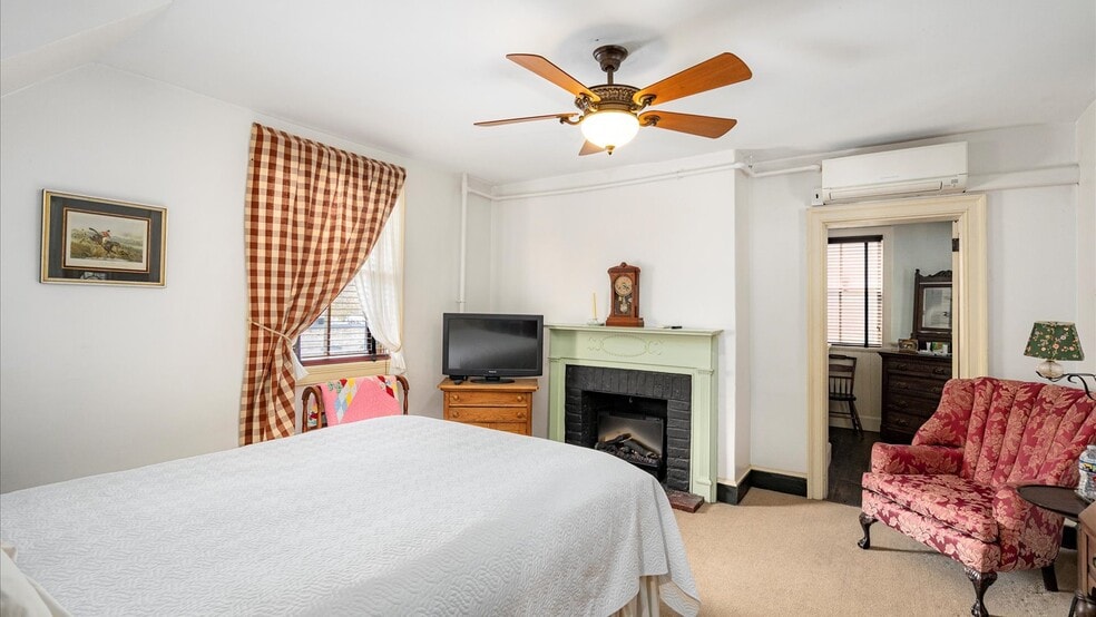 More Photos Of 637 Washington Blvd, Baltimore Hospitality For Sale