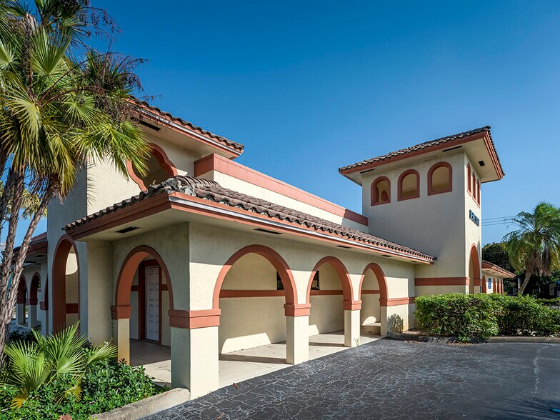 More Photos Of 650 W Boynton Beach Blvd, Boynton Beach Medical For Sale