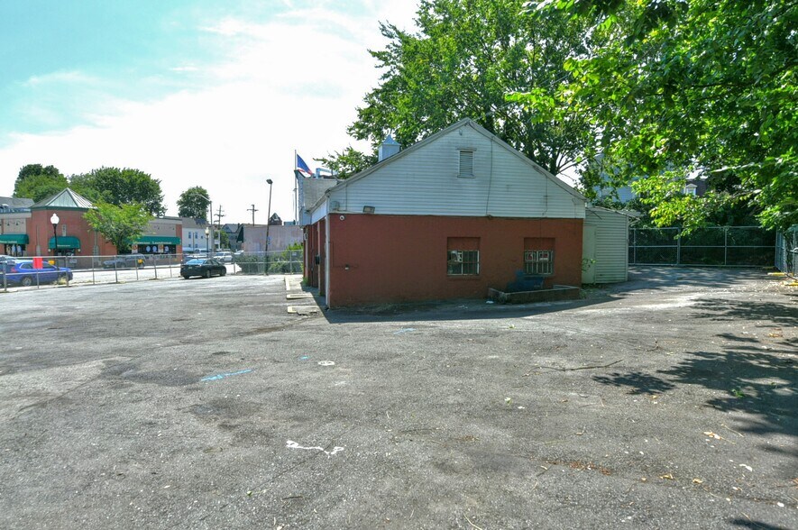 More Photos Of 1061-1065 Main Ave, Clifton Auto Repair For Sale