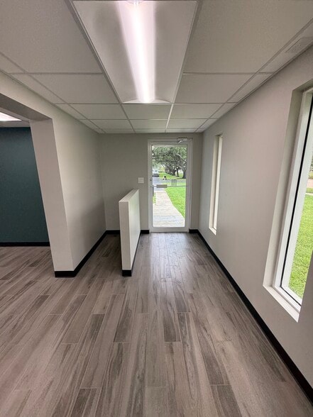 More Photos Of 7900 Dr. Martin Luther King, J St N, Saint Petersburg Medical For Lease