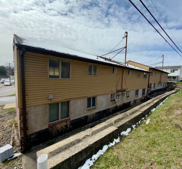 More Photos Of 100 Carothers Dr, Turtle Creek Apartments For Sale