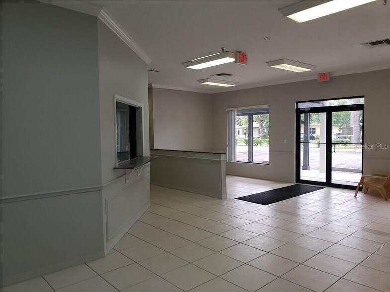 Primary Photo Of 616 E St, Clearwater Medical For Sale