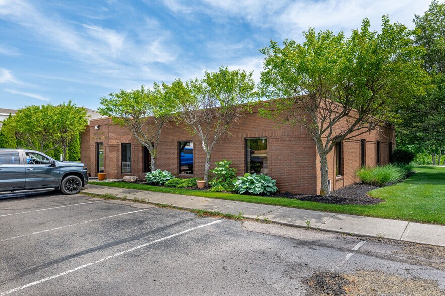 More Photos Of 610 N Main St, Springboro Medical For Lease