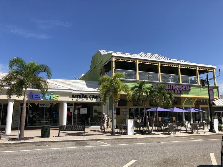More Photos Of 313-321 John Ringling Blvd, Sarasota Storefront For Sale
