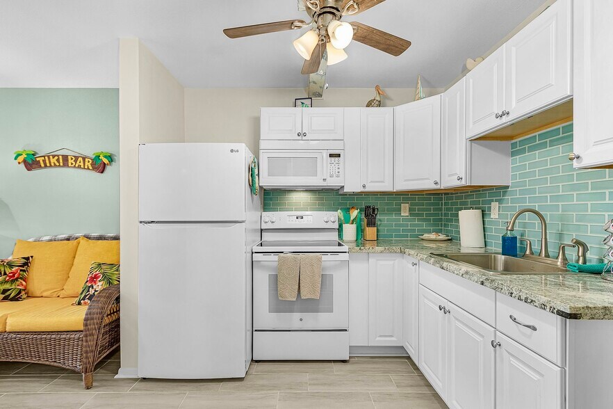 More Photos Of 3226 Stringfellow Rd, Saint James City Apartments For Sale