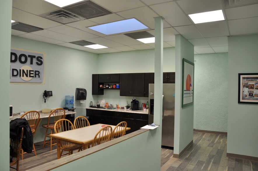 More Photos Of 1001 W Washington St, Norristown Warehouse For Lease