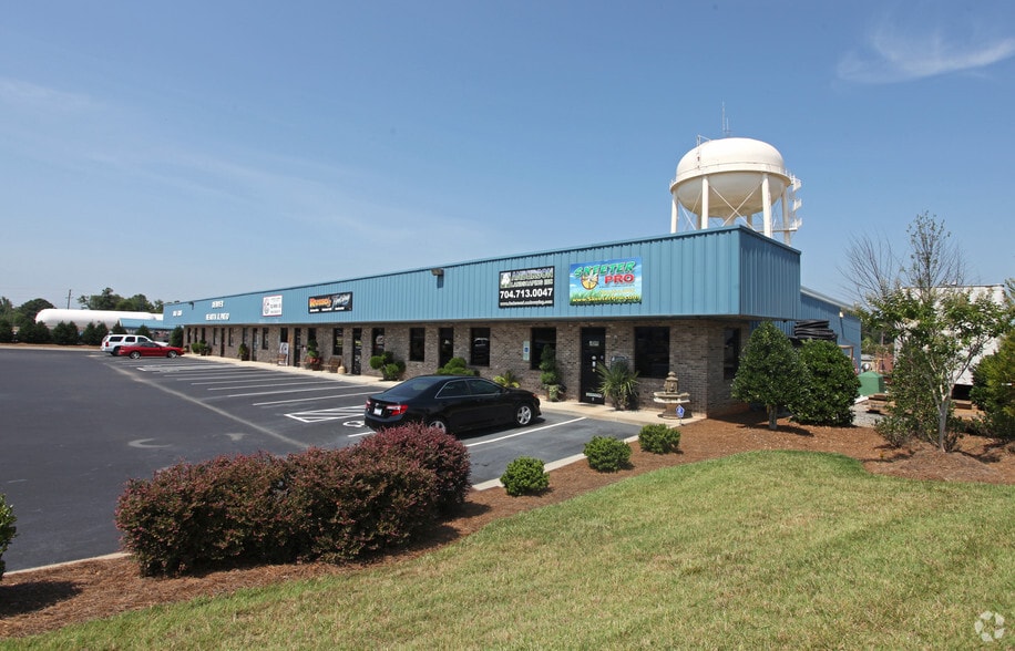 Primary Photo Of 6137 Denver Industrial Park Rd, Denver Flex For Lease