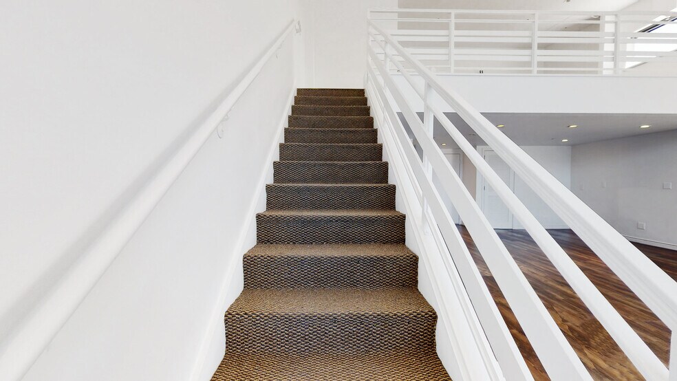 More Photos Of 1250 Missouri St, San Francisco Light Distribution For Lease