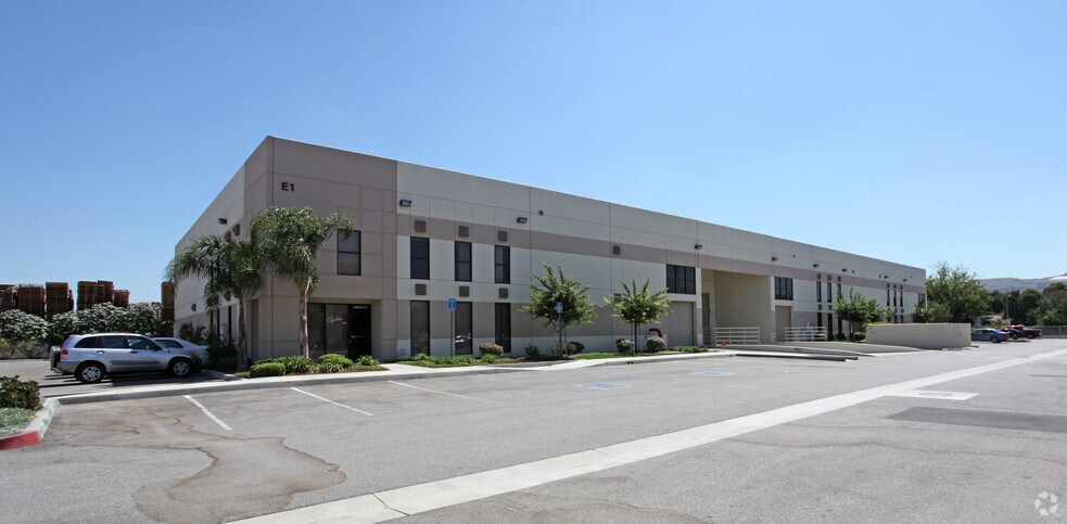 More Photos Of 13668 Valley Blvd, City of Industry Warehouse For Lease