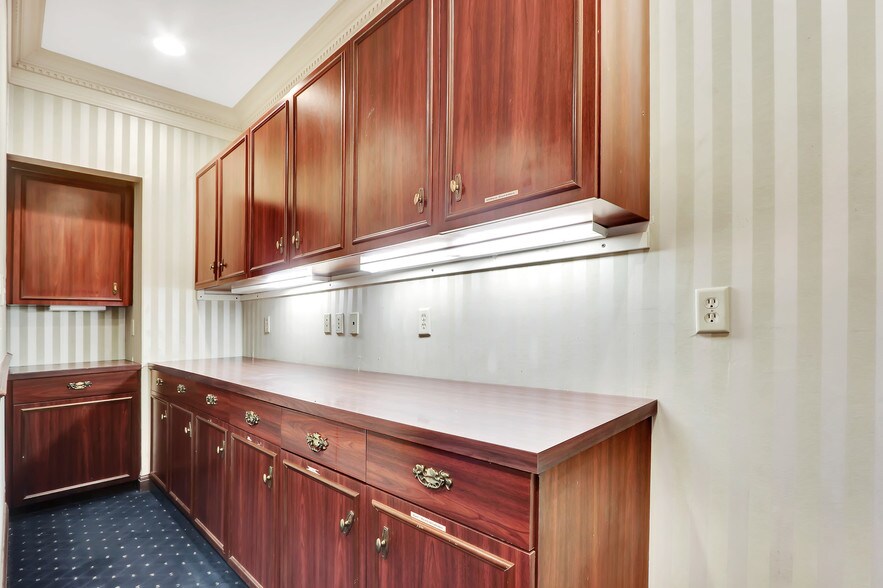 More Photos Of 117 SE Seminole St, Stuart Medical For Sale