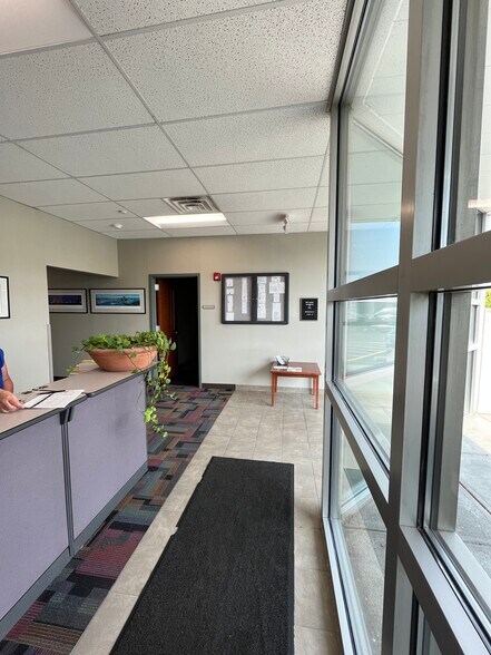 More Photos Of 965 Keynote Cir, Brooklyn Heights Office For Sale