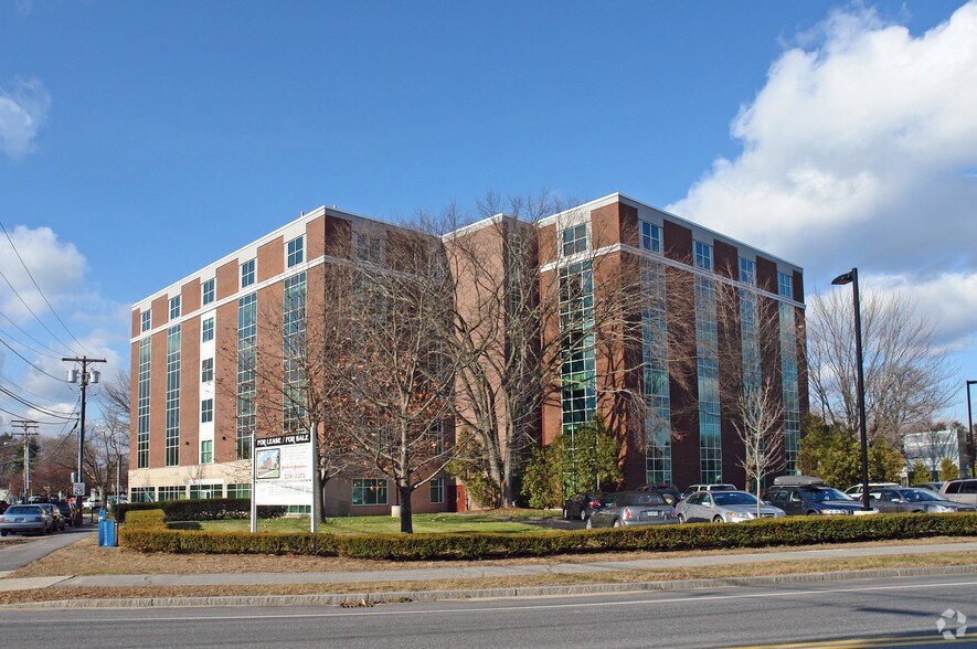 More Photos Of 2 Pillsbury St, Concord Office For Sale