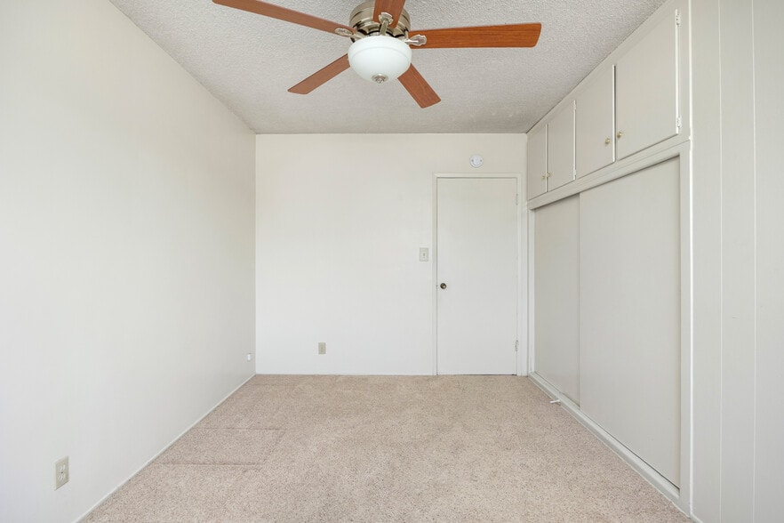 More Photos Of 1902 Flagler Ln, Redondo Beach Apartments For Sale