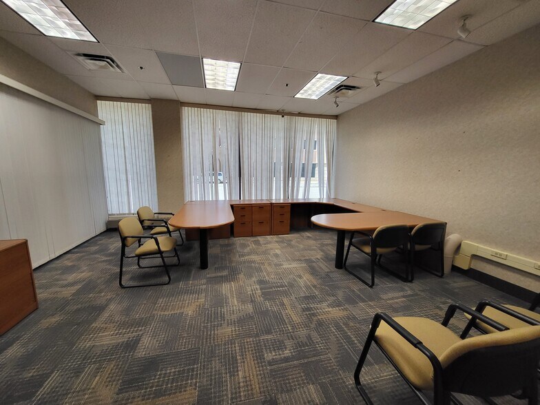 More Photos Of 220 Broadway Ave S, Rochester Office For Sale