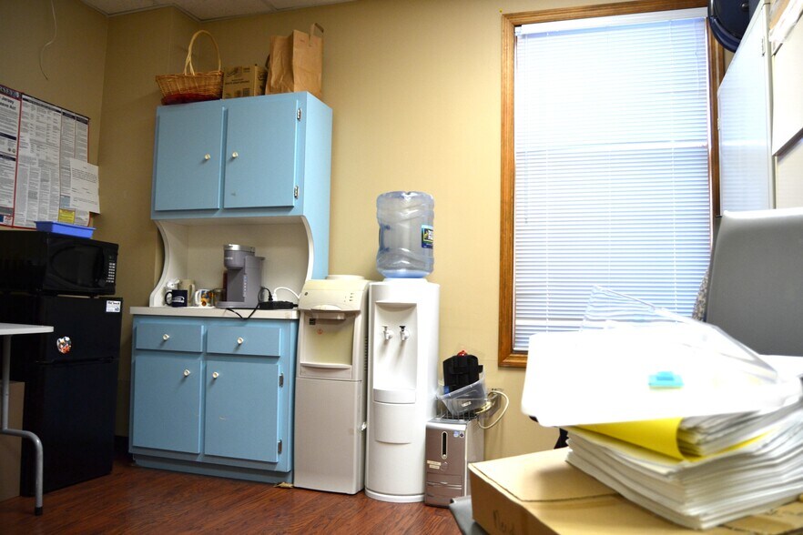 More Photos Of 670 N Beers St, Holmdel Medical For Sale