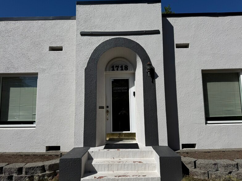 More Photos Of 1718 4th Ave E, Olympia Office Residential For Lease