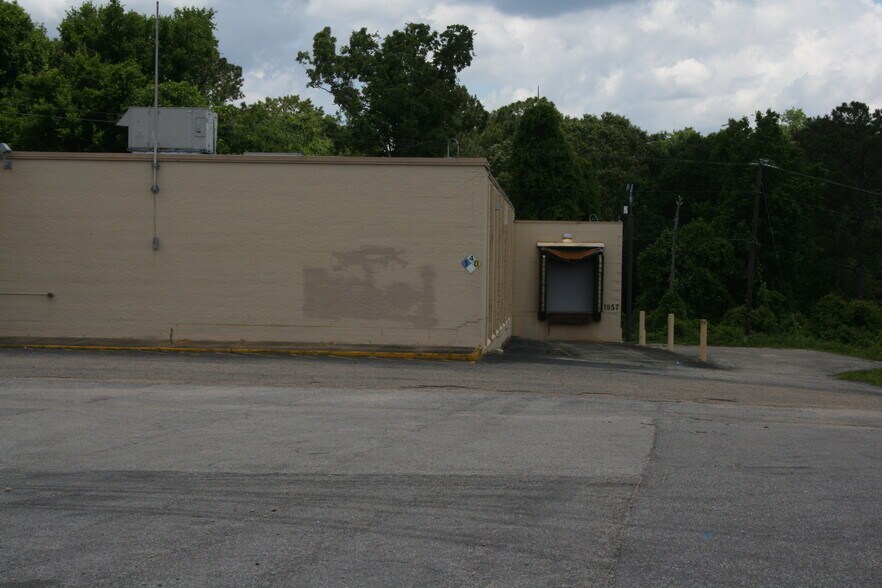 More Photos Of 1302 Gilmer Ave, Tallassee Freestanding For Lease