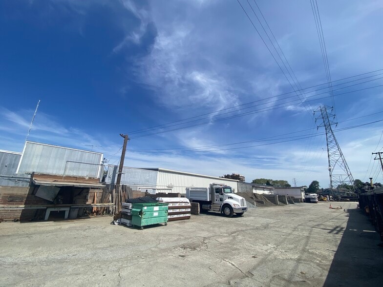 More Photos Of 2075 Norfolk St, San Mateo Freestanding For Sale