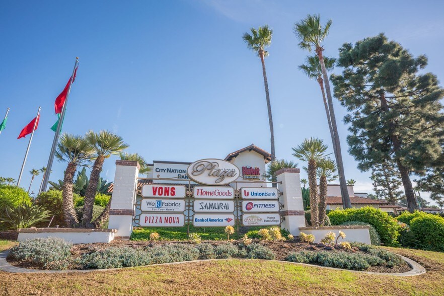 More Photos Of 911-989 Lomas Santa Fe Dr, Solana Beach Unknown For Lease