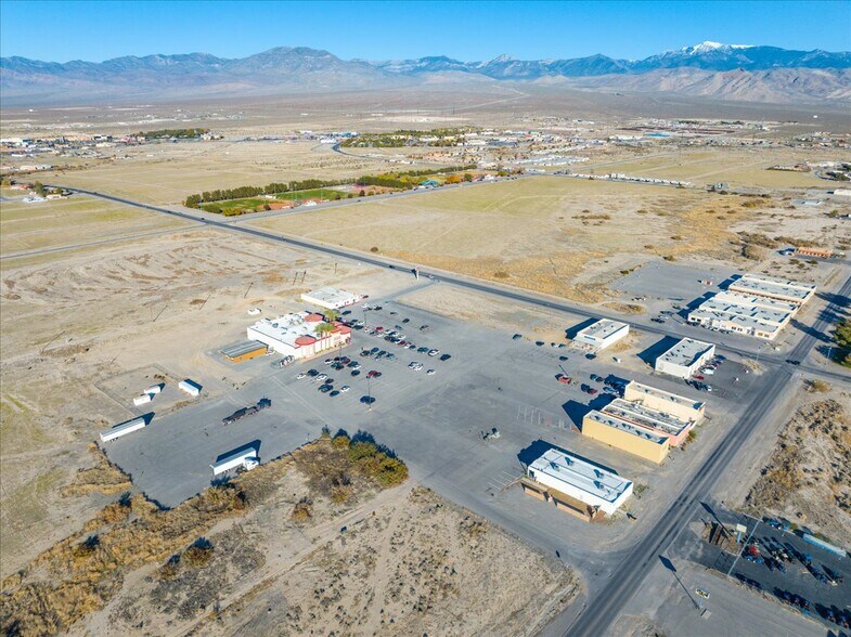 More Photos Of 1700 S Pahrump Valley Blvd, Pahrump Storefront For Sale