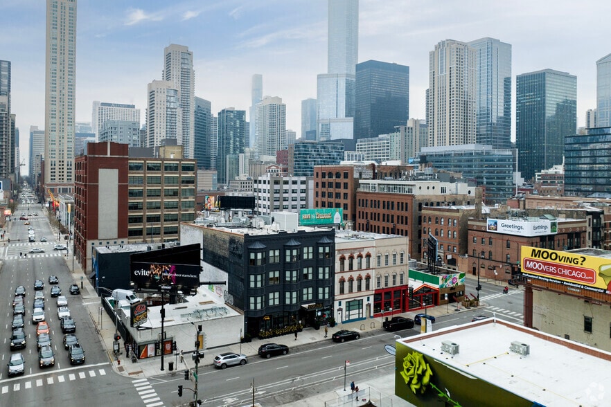 More Photos Of 613 N Wells St, Chicago Hospitality For Lease