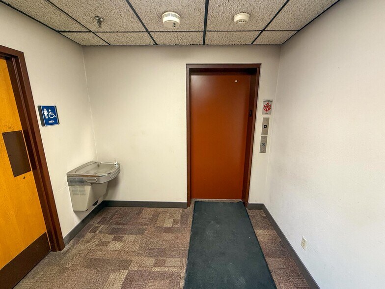 More Photos Of 300 3rd Ave SE, Rochester Office For Sale