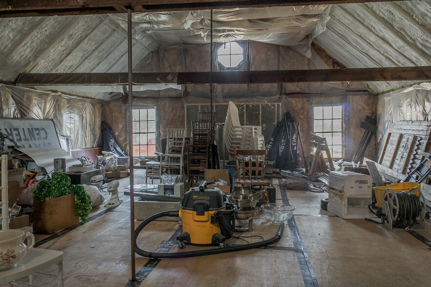 More Photos Of 424 Walnut Hill Rd, North Yarmouth Restaurant For Sale