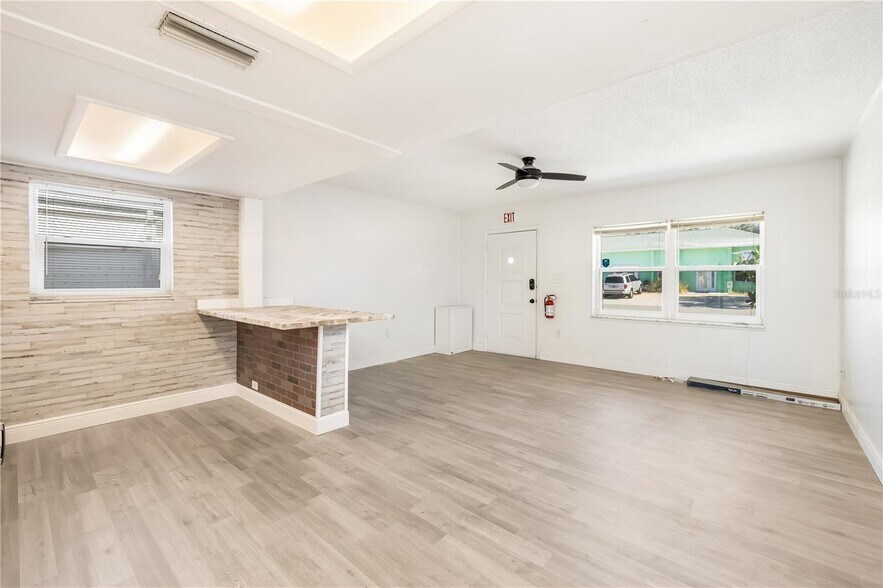 More Photos Of 212 S Daytona Ave, Flagler Beach General Retail For Lease