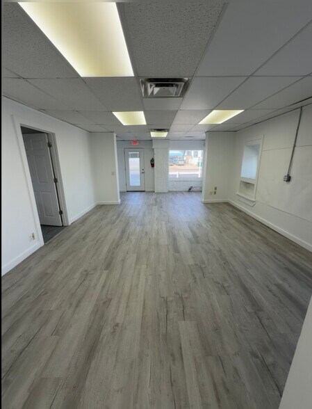 More Photos Of 510 N Lynn Riggs Blvd, Claremore Office Residential For Sale