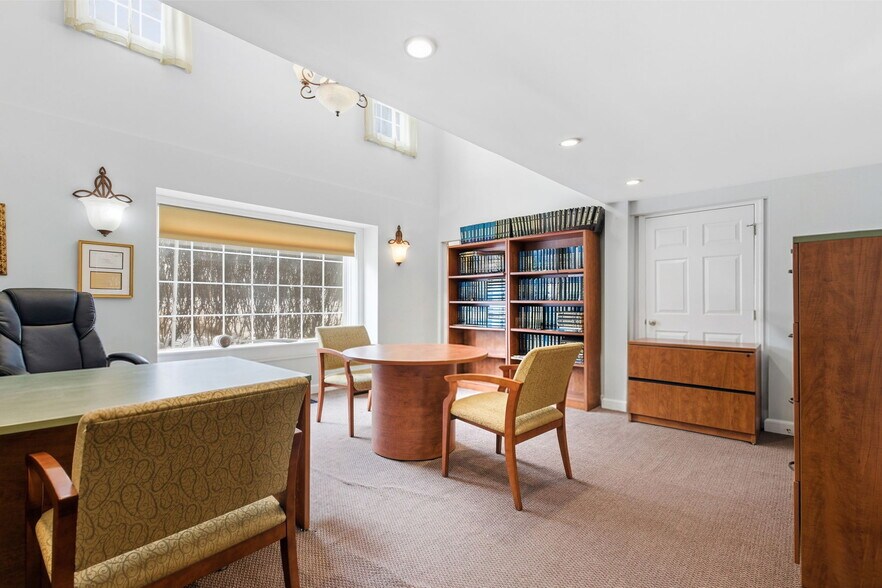 More Photos Of 376 Us-202, Somers Township Office For Sale