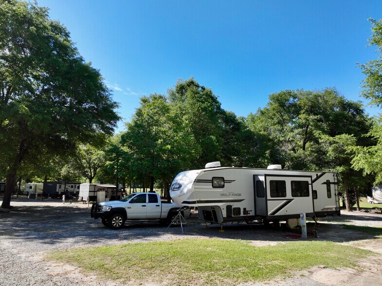 More Photos Of 4759 River Rd, Waynesboro Trailer Camper Park For Sale