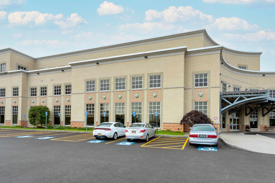 More Photos Of 65 Pennsylvania Ave, Binghamton Medical For Lease