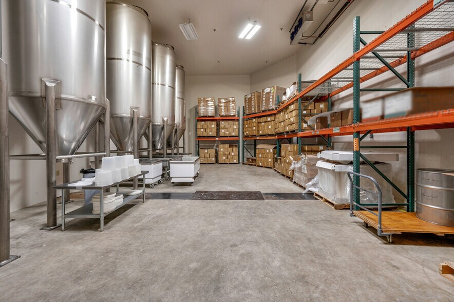 More Photos Of 89-101 Academy Ave, Sanger Food Processing For Sale