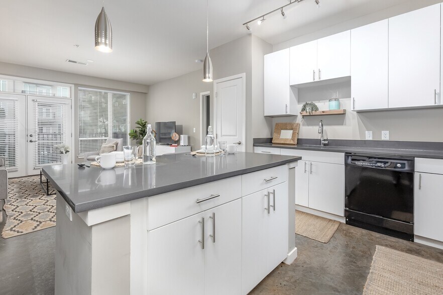 More Photos Of 801 NW 10th St, Oklahoma City Apartments For Lease