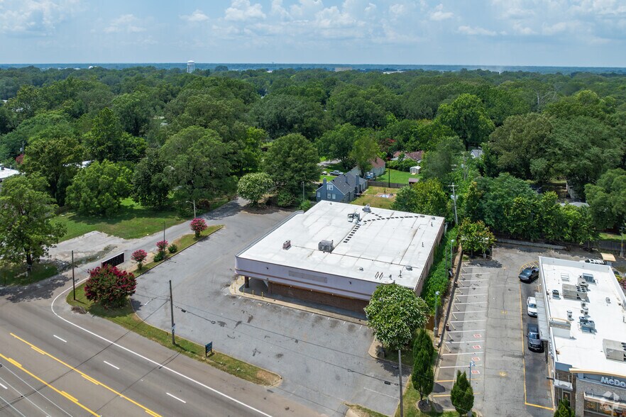 More Photos Of 3129 Thomas St, Memphis General Retail For Sale